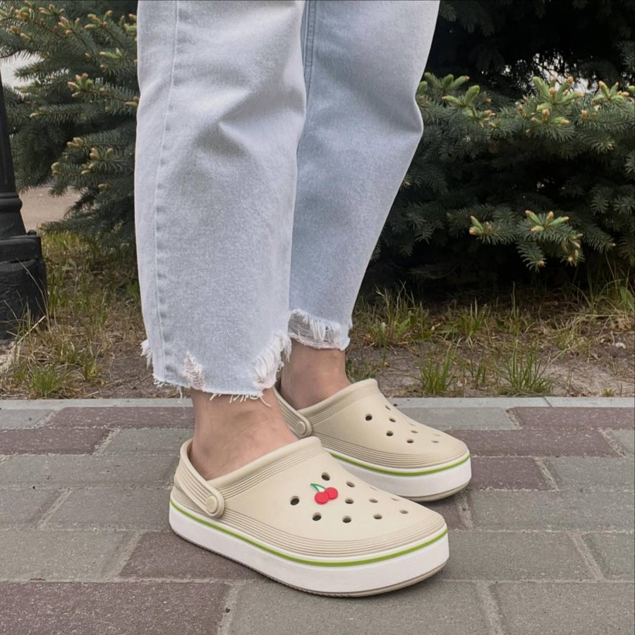 Crocs Off Court Clogs Bone