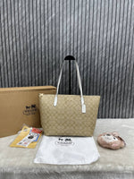 Coach_Light-Ap-White_Fiona_Top_ZipperTote_With_OriginalBox_TeddyDisneyCharm_DustCoverPacking