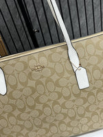 Coach_Light-Ap-White_Fiona_Top_ZipperTote_With_OriginalBox_TeddyDisneyCharm_DustCoverPacking