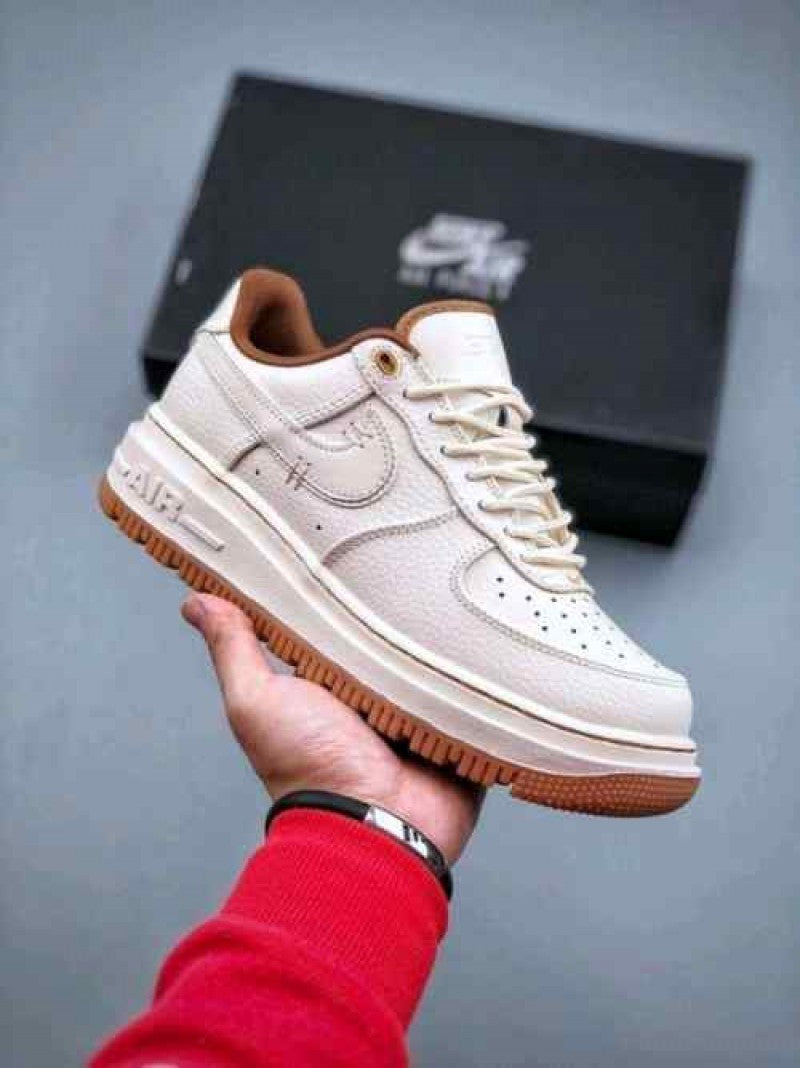 Nike Airforce 1 low luxe pecan shoe