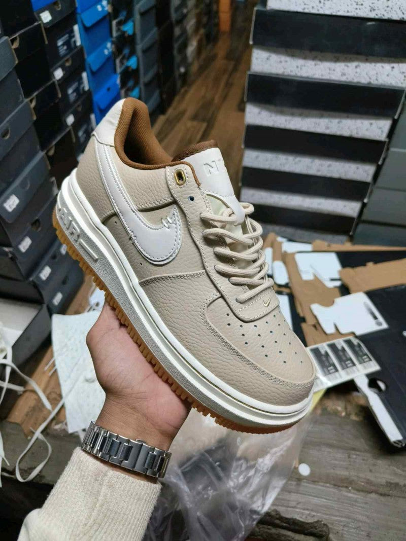 Nike Airforce 1 low luxe pecan shoe
