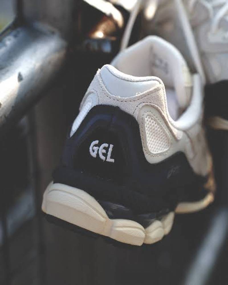 Asics Gel nyc white charcoal grey
