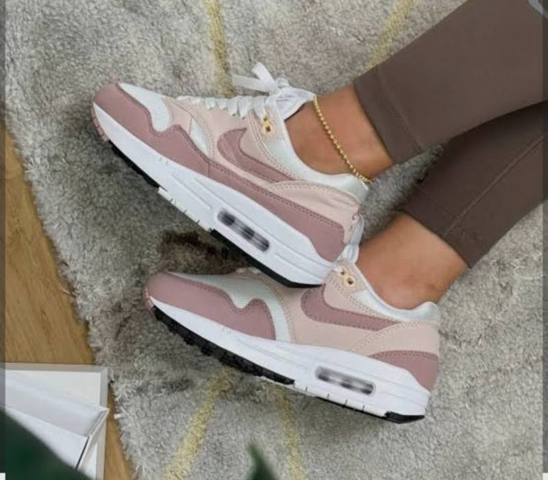 Nike AIRMAX 1 SMOKEY MAUVE WOMENS