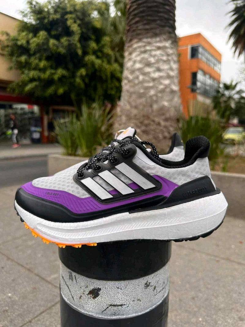 Adidas Ultraboost Light Cold Rdy 1835