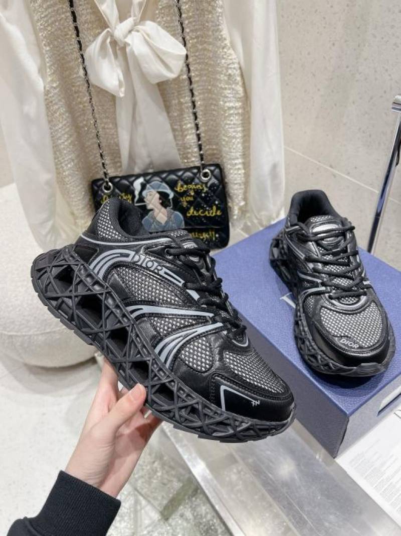 Dior b 35 nxxt black sneaker