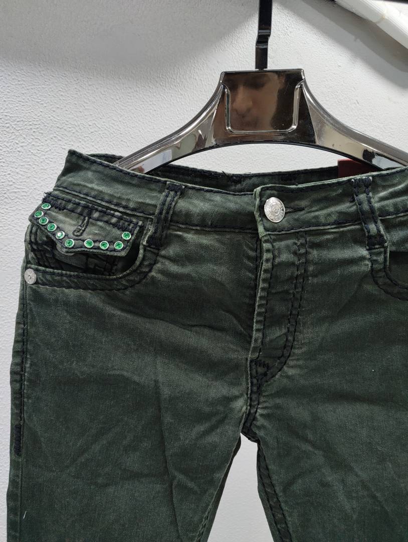 TRUE RELIGION IMPORTED STORE ARTICLE JEANS