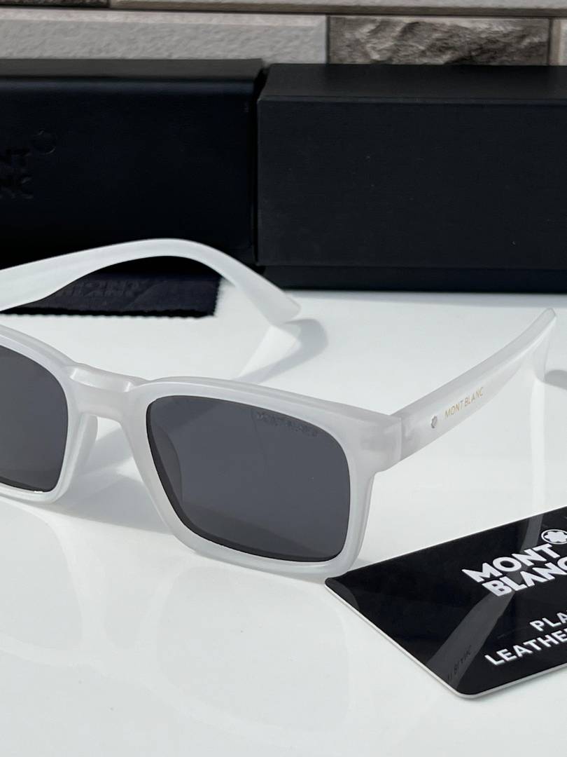 Mont_blanc_Y10_white_black