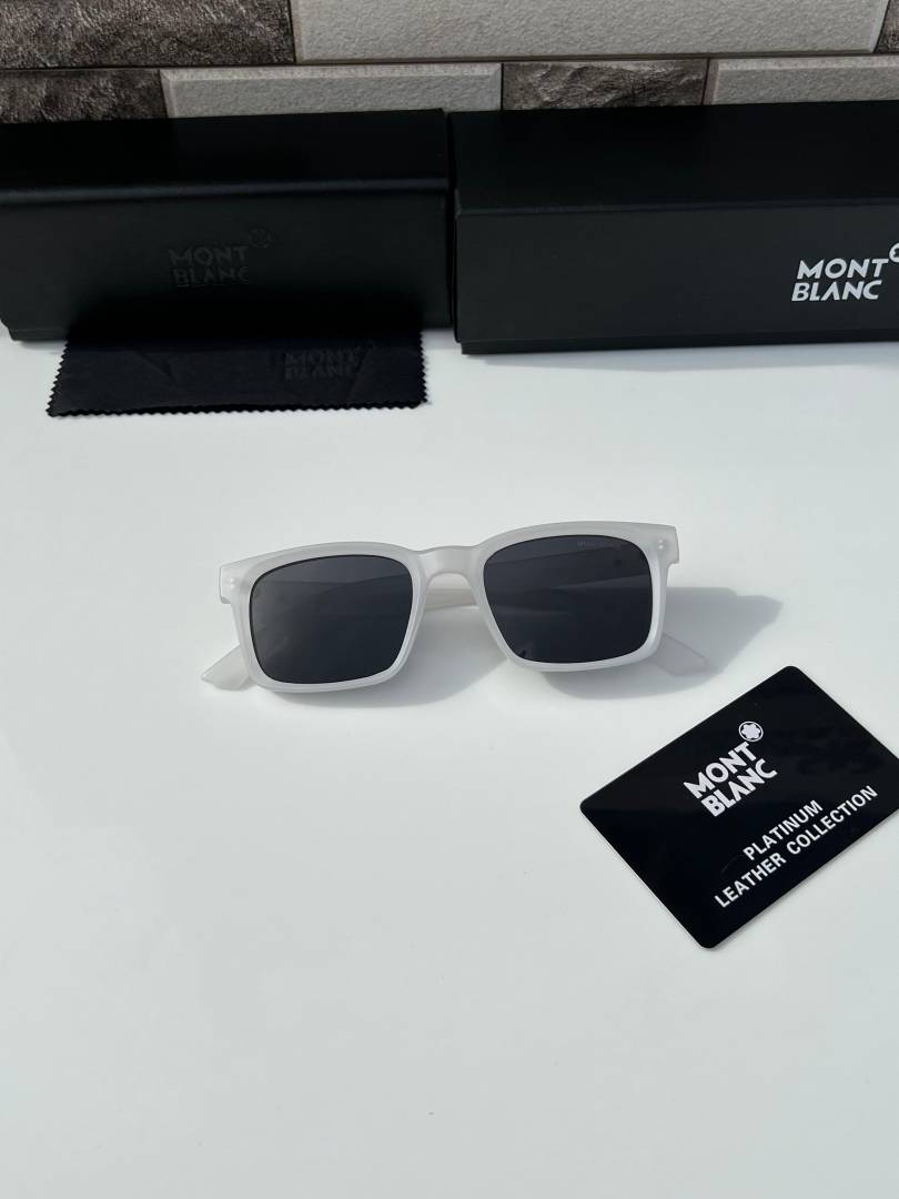 Mont_blanc_Y10_white_black
