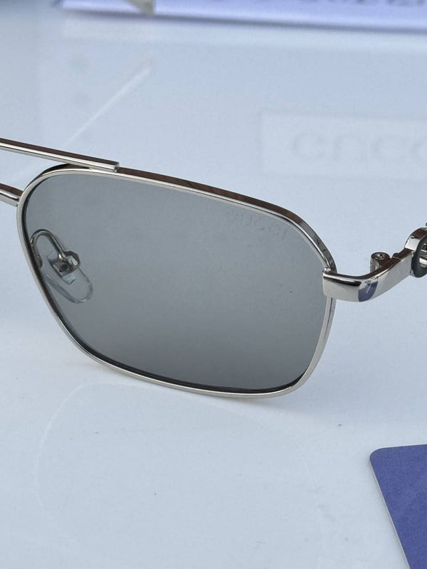 Gucci 15035 silver grey