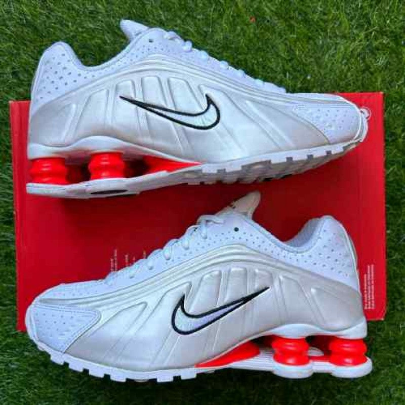 Nike Shox R4 White Red Phantom