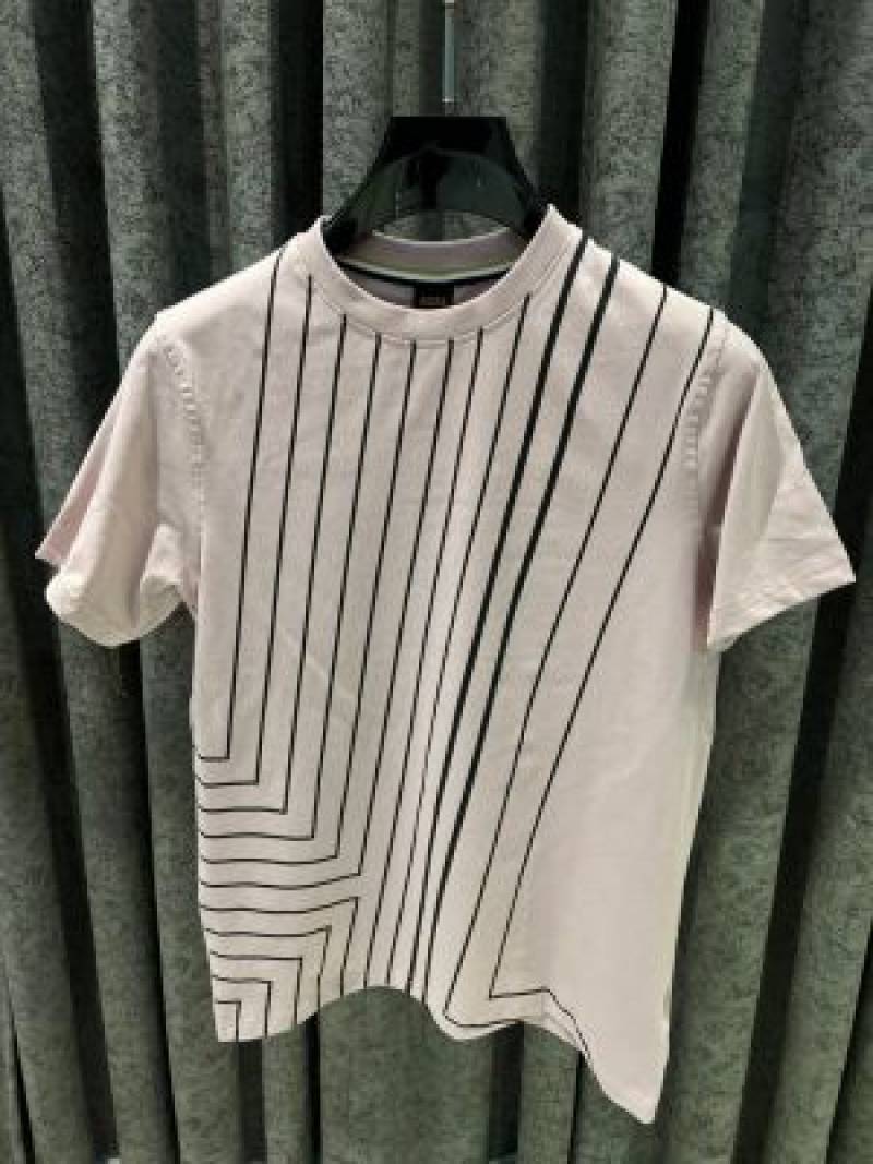 HUGO BOS IMPORTED STORE ARTICLE T-SHIRT