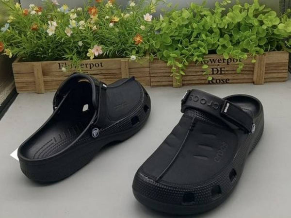 Crocc s yukon clog black