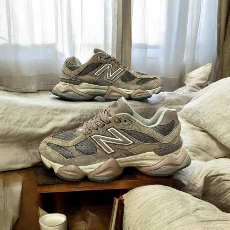 New Balancce 9060 Brown