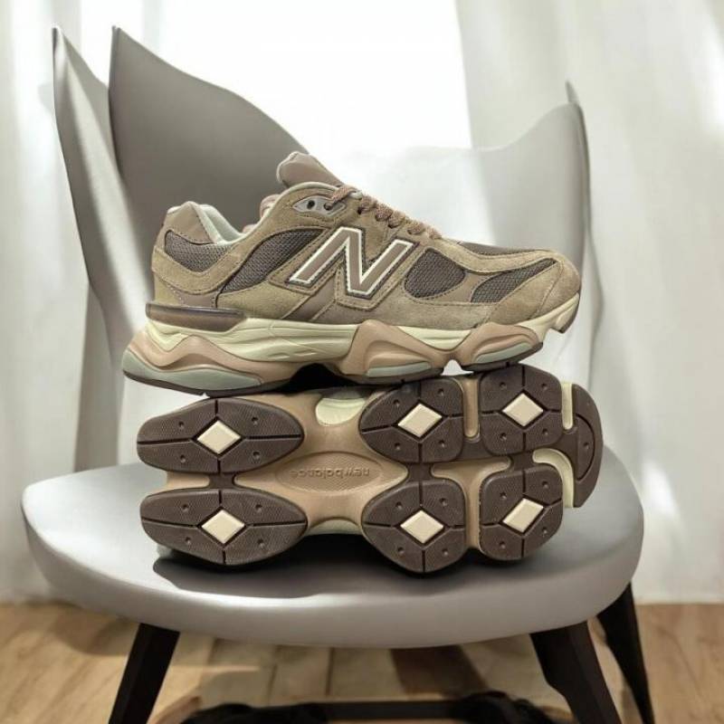 New Balancce 9060 Brown