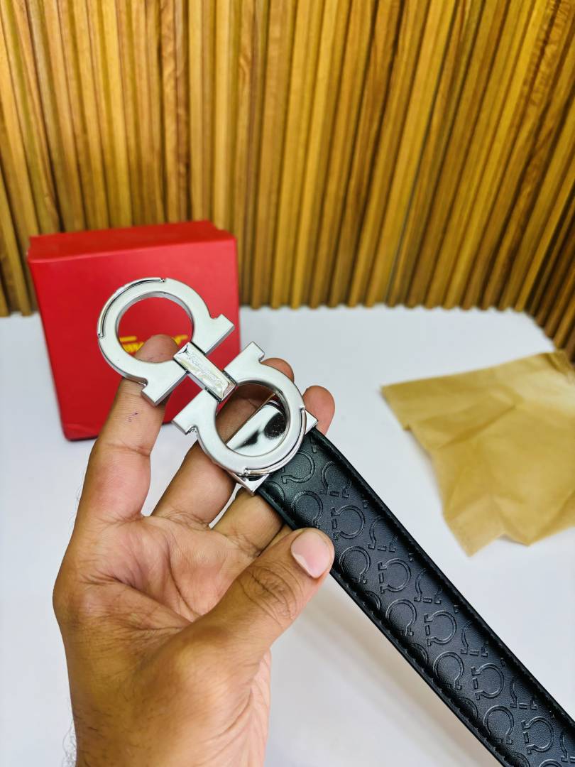 44 SF SALVATORE FERAGAMO PREMIUM QUALITY BELT