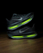 Nike Vomero Premium Black Volt