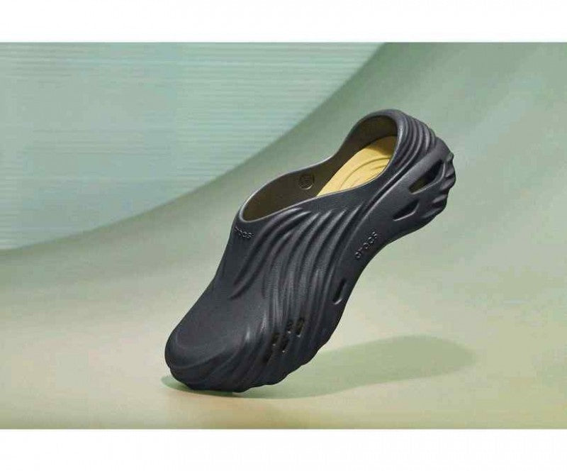 Crocs Echo Wave Clogs Black Sand