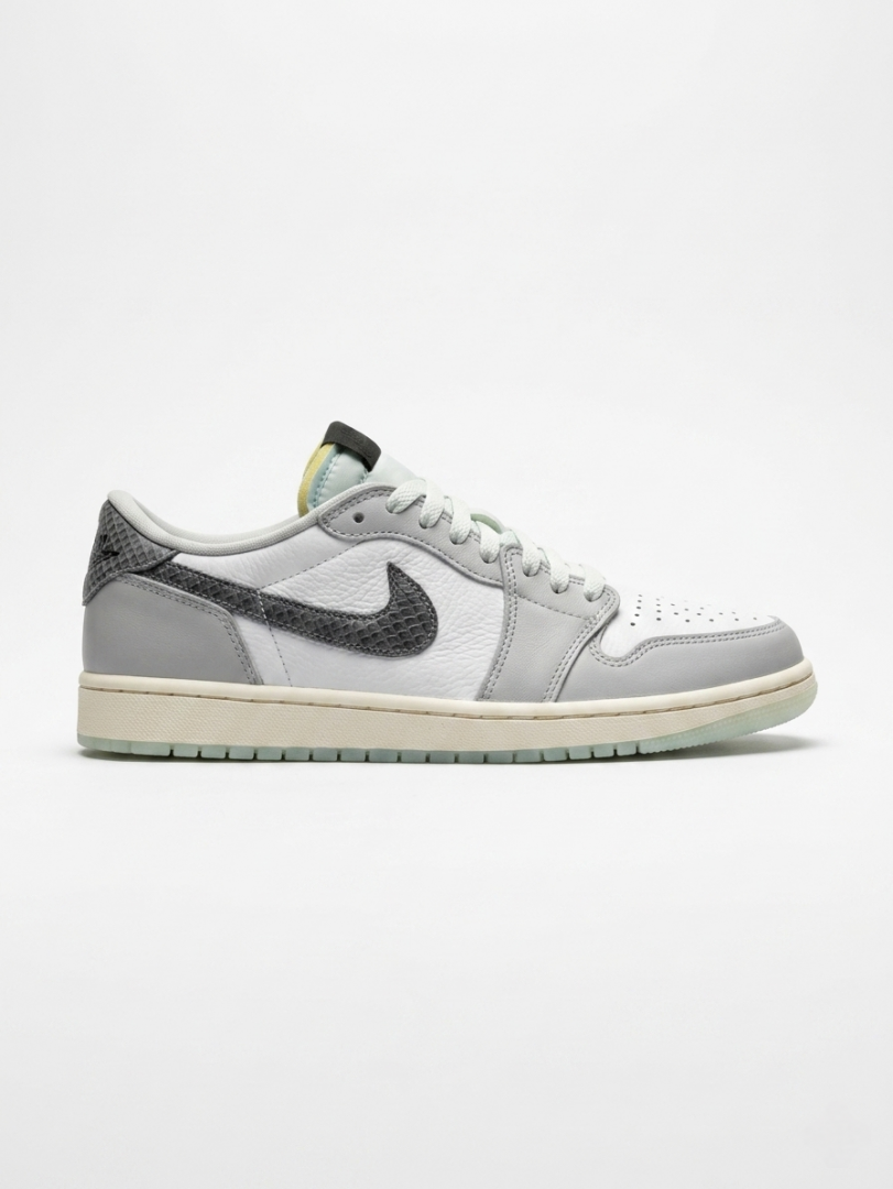 Nike AIR JORDAN 1 LOW YEAR OF THE SNAKE2025