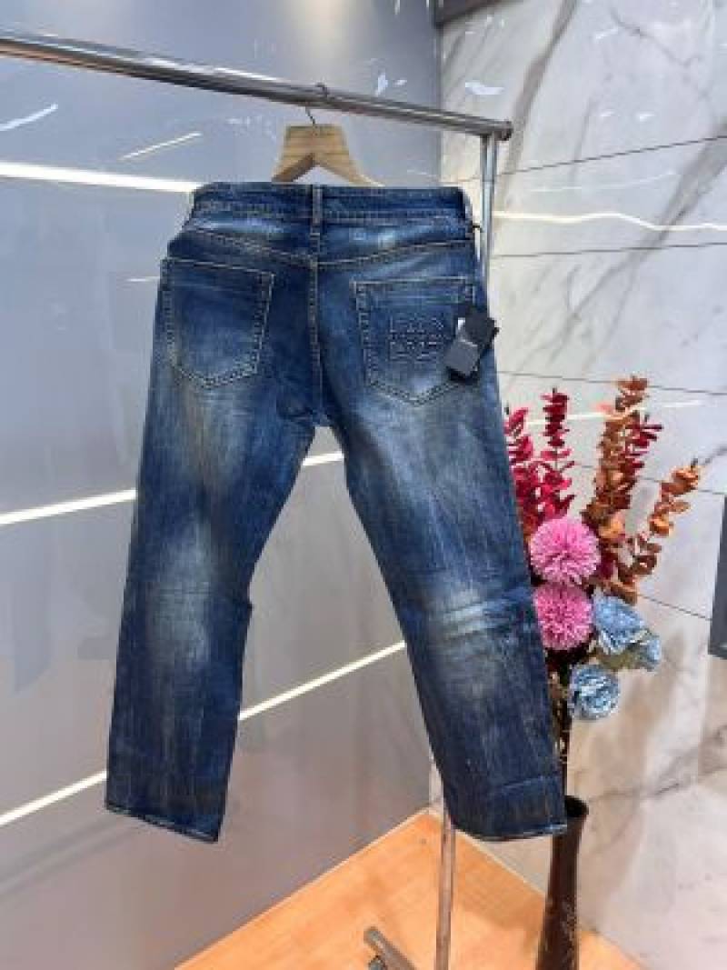 Dolce and Gabban a Green Shade Premium Imported Stretchable Lycra Fabric Straight Fit Denim with Emboss Logo Sale Offer 3496