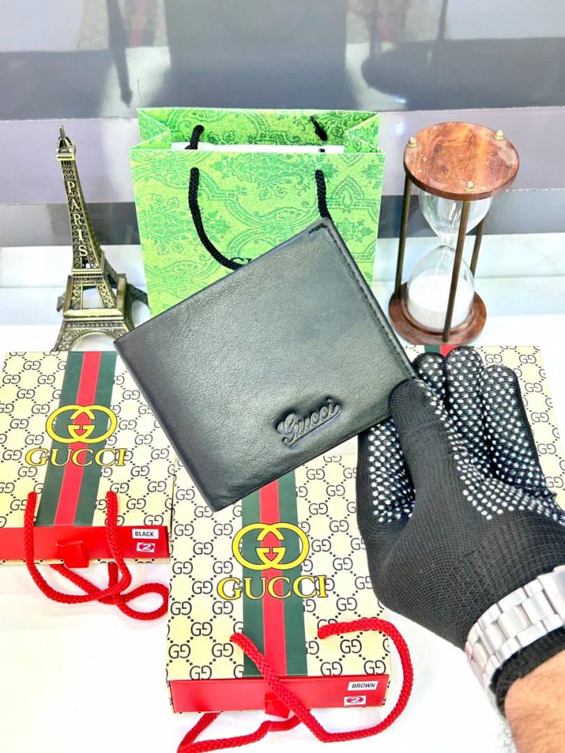 Gucci Black Wallet Fa 17