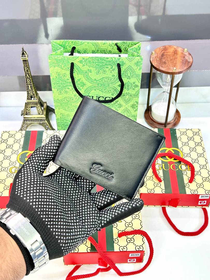 Gucci Black Wallet Fa 17