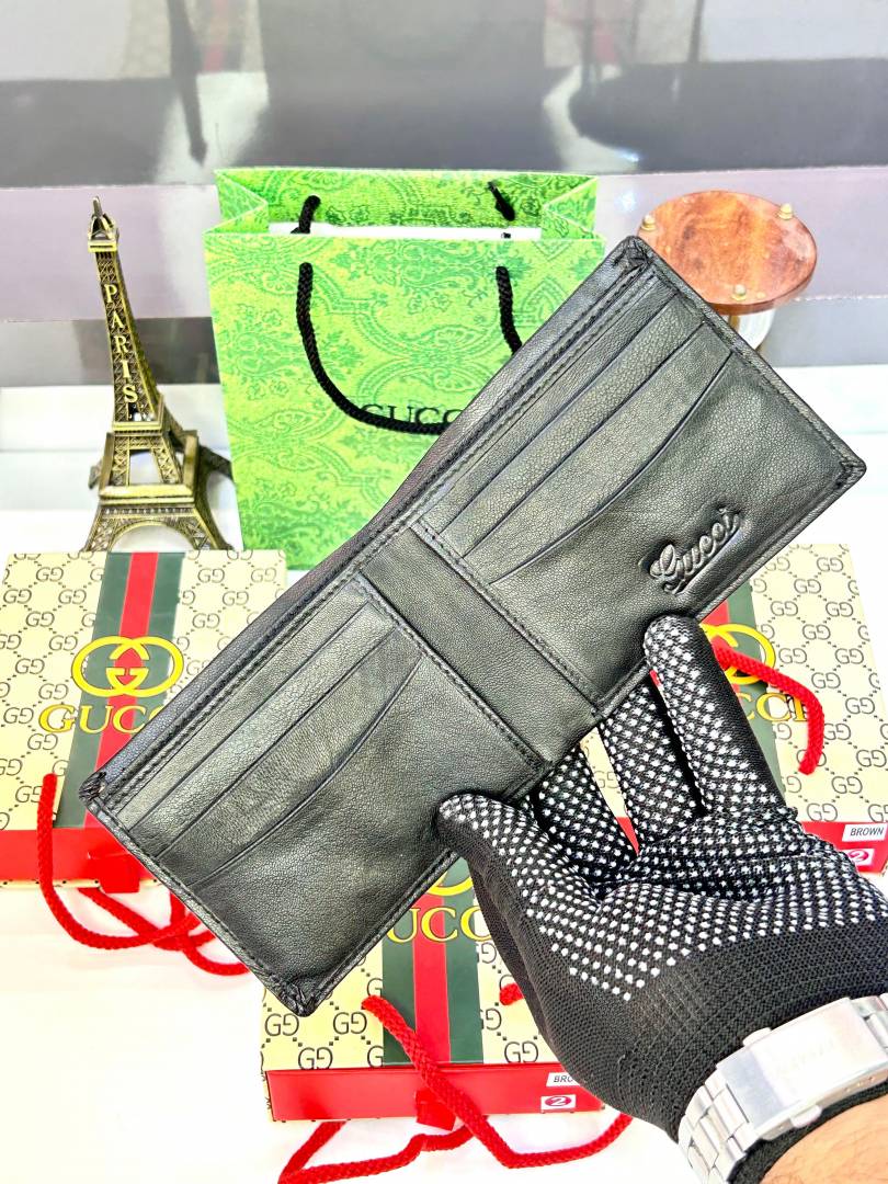 Gucci Black Wallet Fa 17