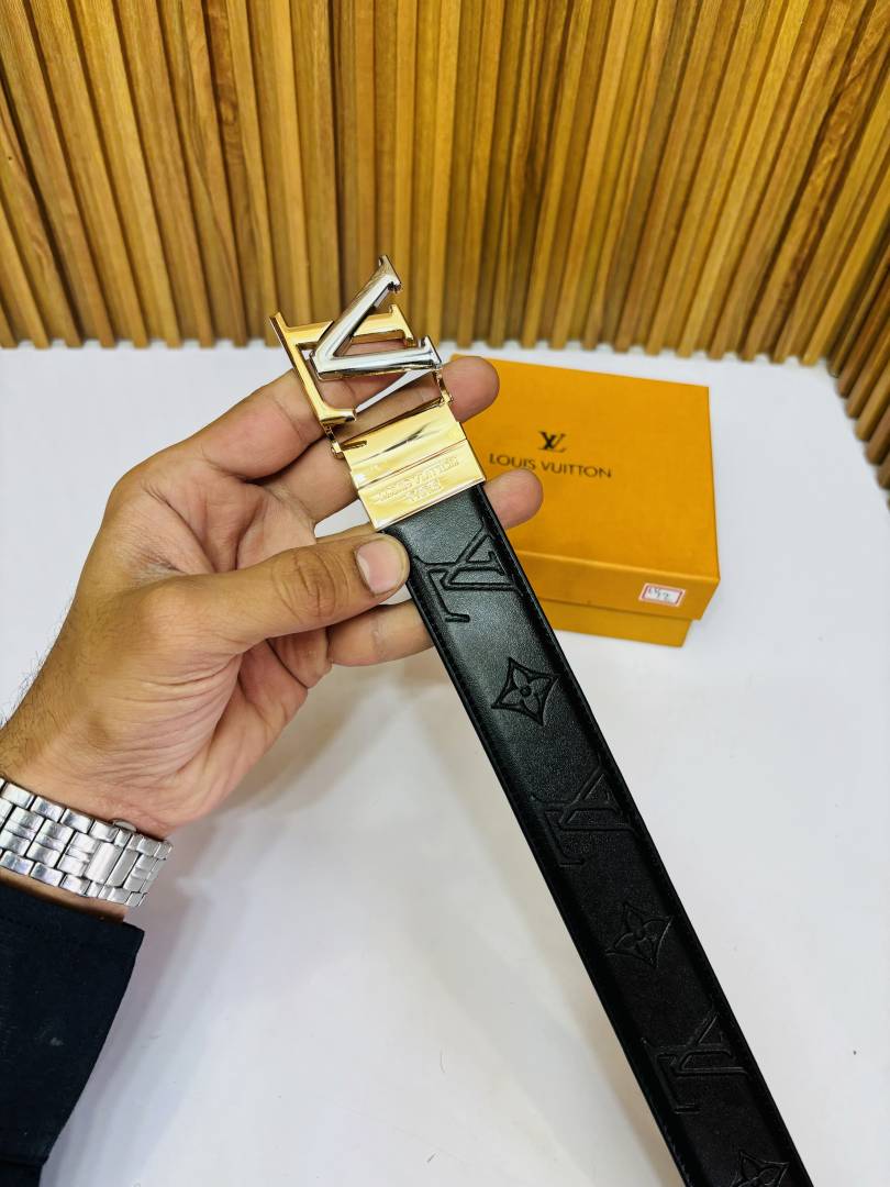 12 LV LOIUS VUTTON PREMIUM QUALITY REVERSIBLE BELT