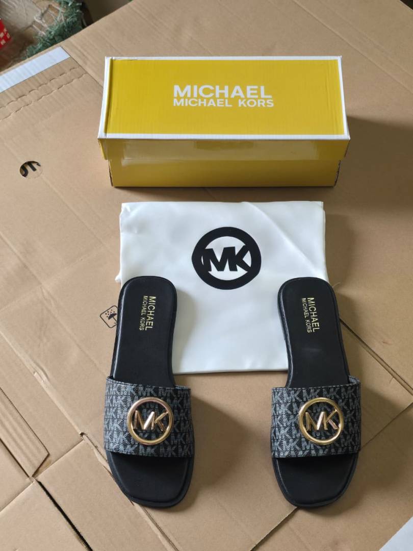 Michael1094 Kors MK Hayworth Slide Flats With OG Box & Dust Bag (Black - 1094)