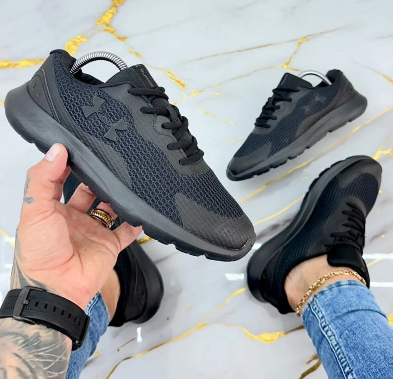 Under Armor Surge Black