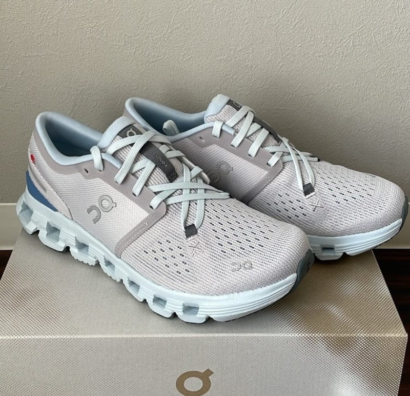 On Running Cloud X 4 Silver Chambray