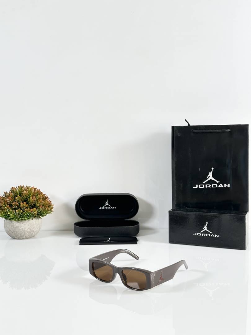 Jordan_1009_Brown