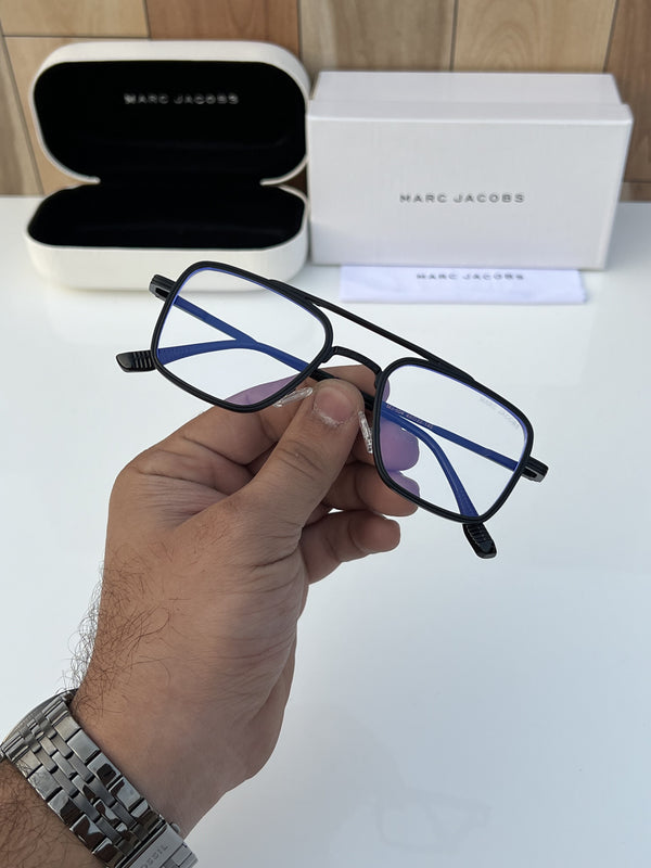 Marc_jacobs_504_black_plano