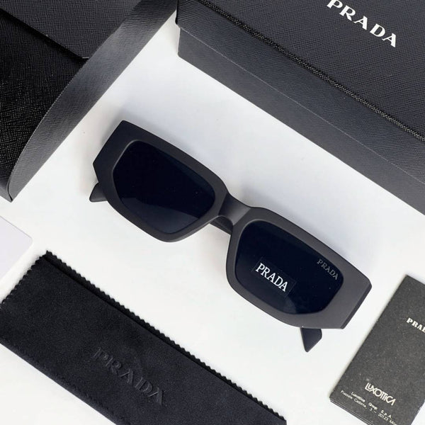 Prada 09 matt black