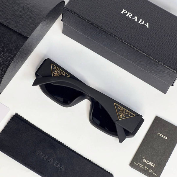 Prada 09 matt black
