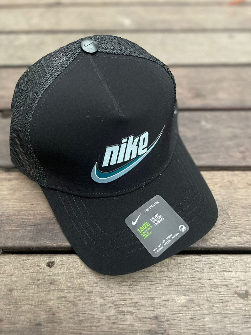Nike_Trucker_Black_And_White_Premium_Unisex_Cap_(With_Box)213