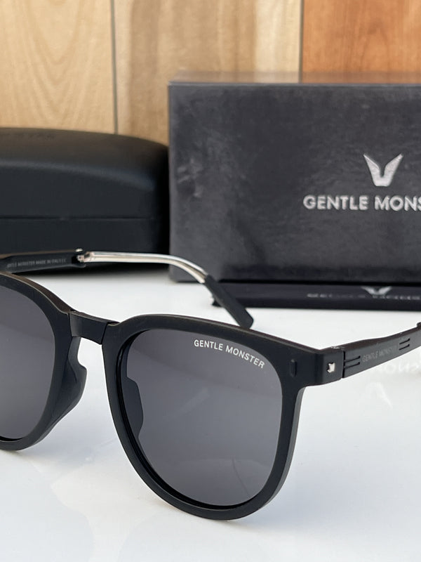 Gentle_monster_folding_black
