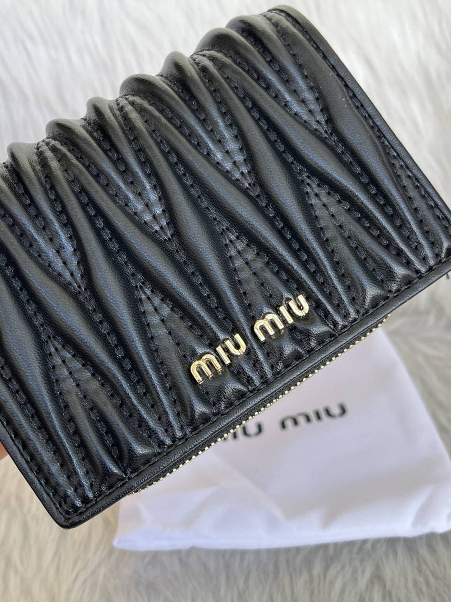 Miu Miu Matelasse Black Leather Wallet With Original Box & Dust Cover Packaging