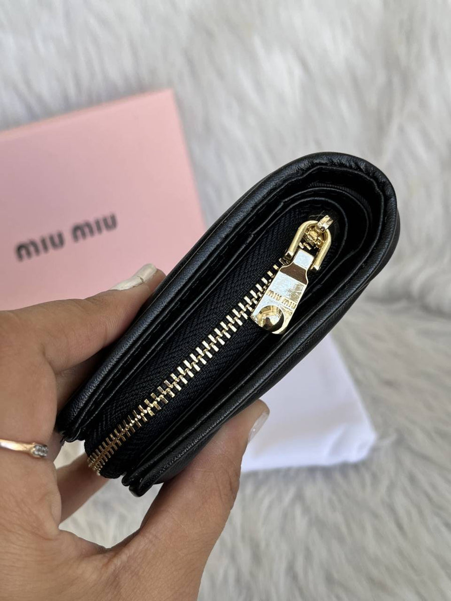 Miu Miu Matelasse Black Leather Wallet With Original Box & Dust Cover Packaging