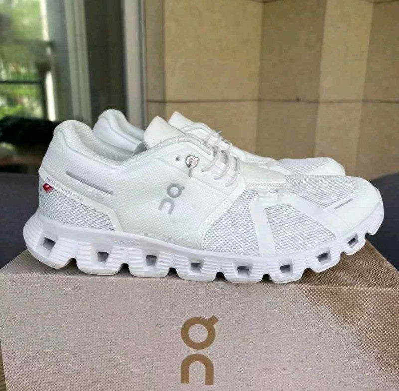 On Running Cloud 5 Triple White 1229