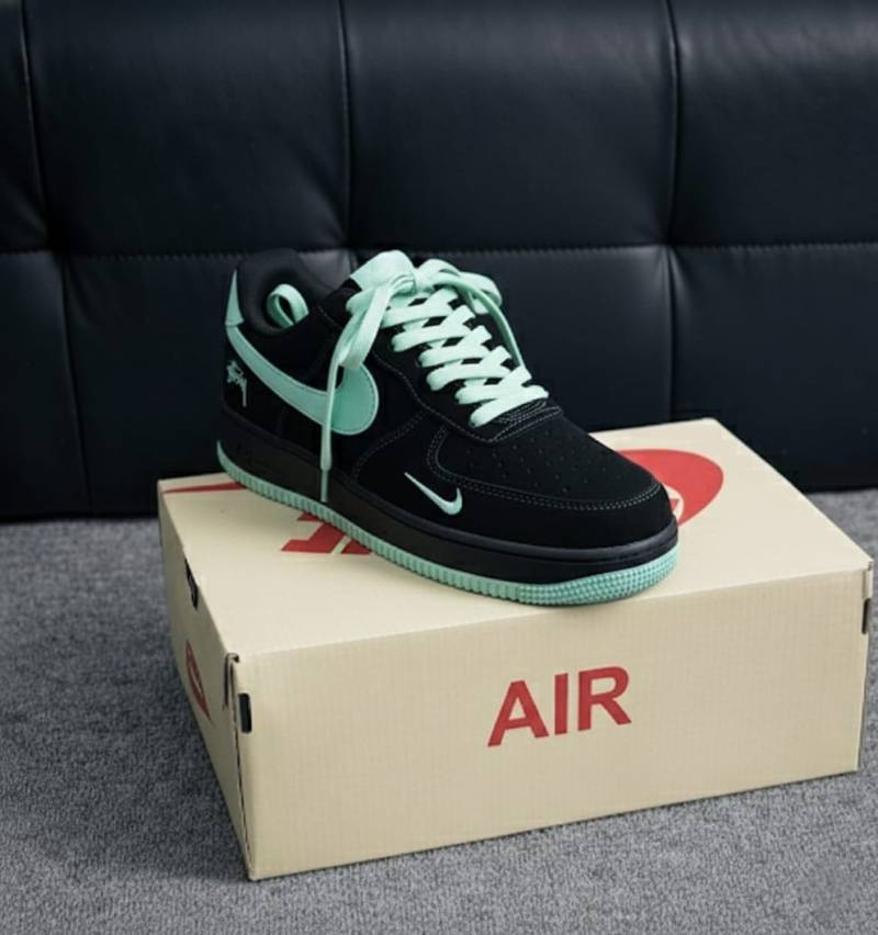 Nike AIRFORCE 1 LOW STUSSY TIFFANY BLUE