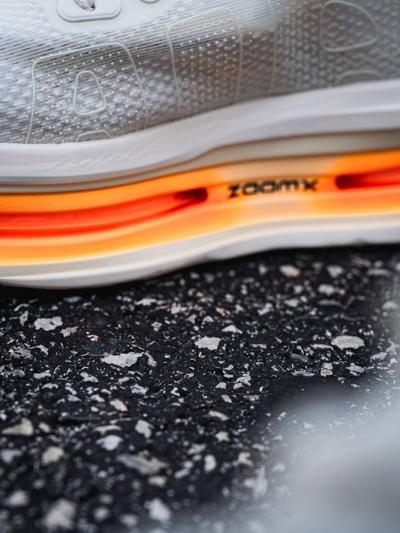 Nike Vomero Premium Sail White Orange