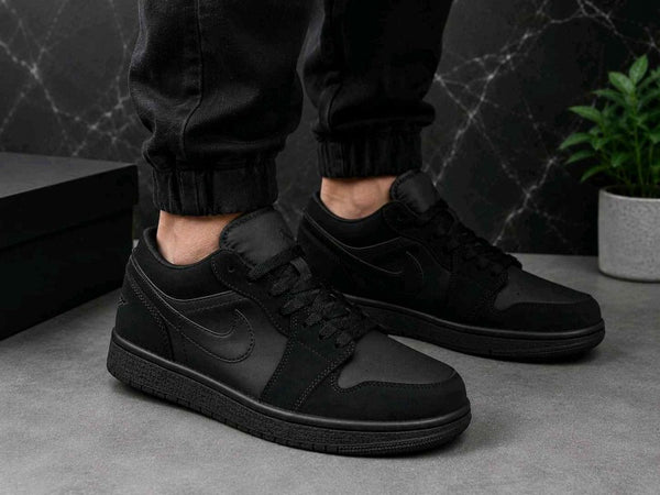Nike Air Jordan 1 Low Triple Black 6063
