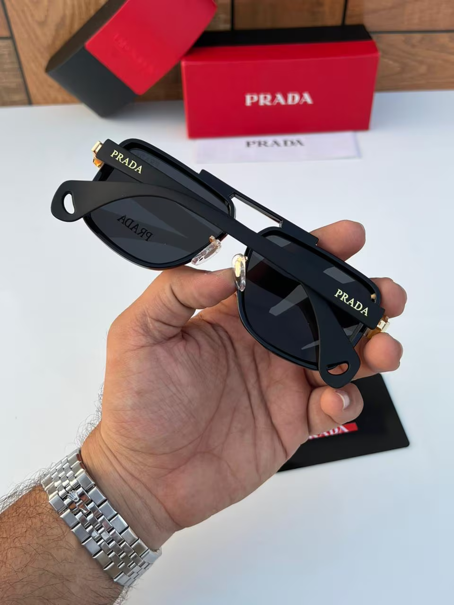 Prada_1298_gold_black