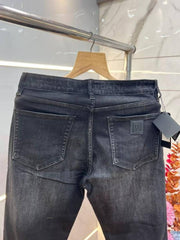 Dol c and Gabbana Black Shade Straight Fit Premium Imported Stretchable Lycra Fabric Denim with Metal Logo 3666