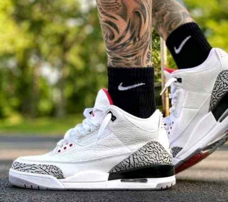 Nike AIR JORDAN 3 THROW LINE WHITE CEMENT