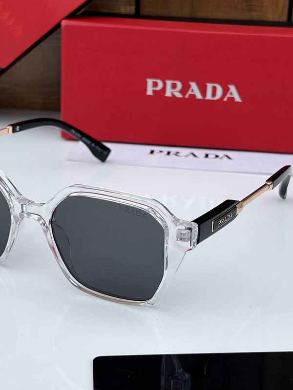 Prada_8429_white_black