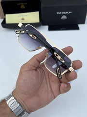 Maybach_218_gold_black_shaded