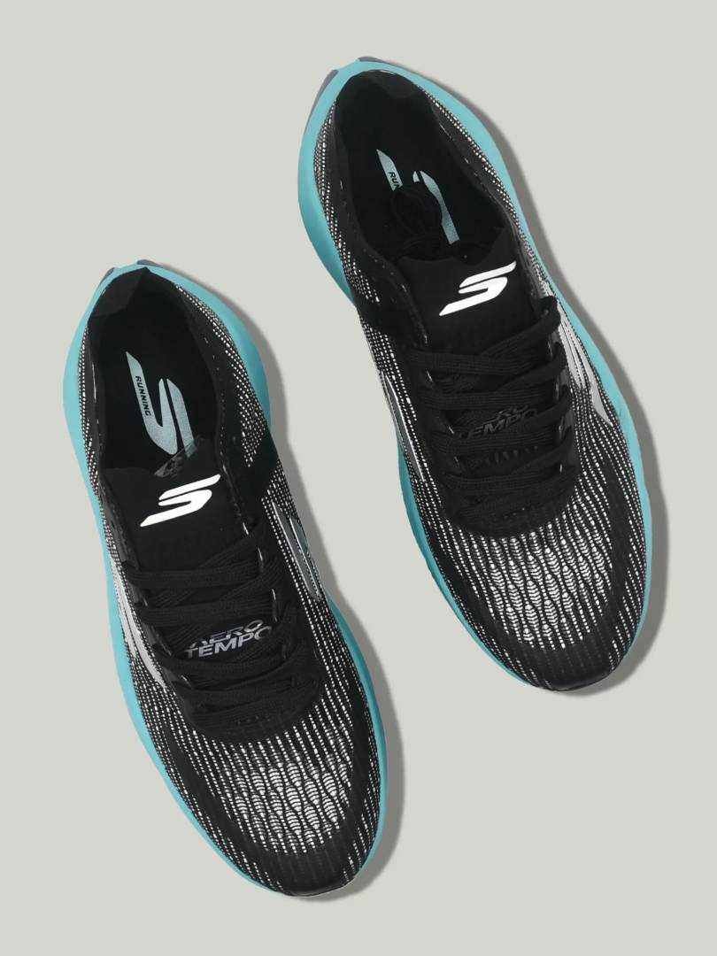 Skecherr SKX Aero Tempo Black Blue running shoe