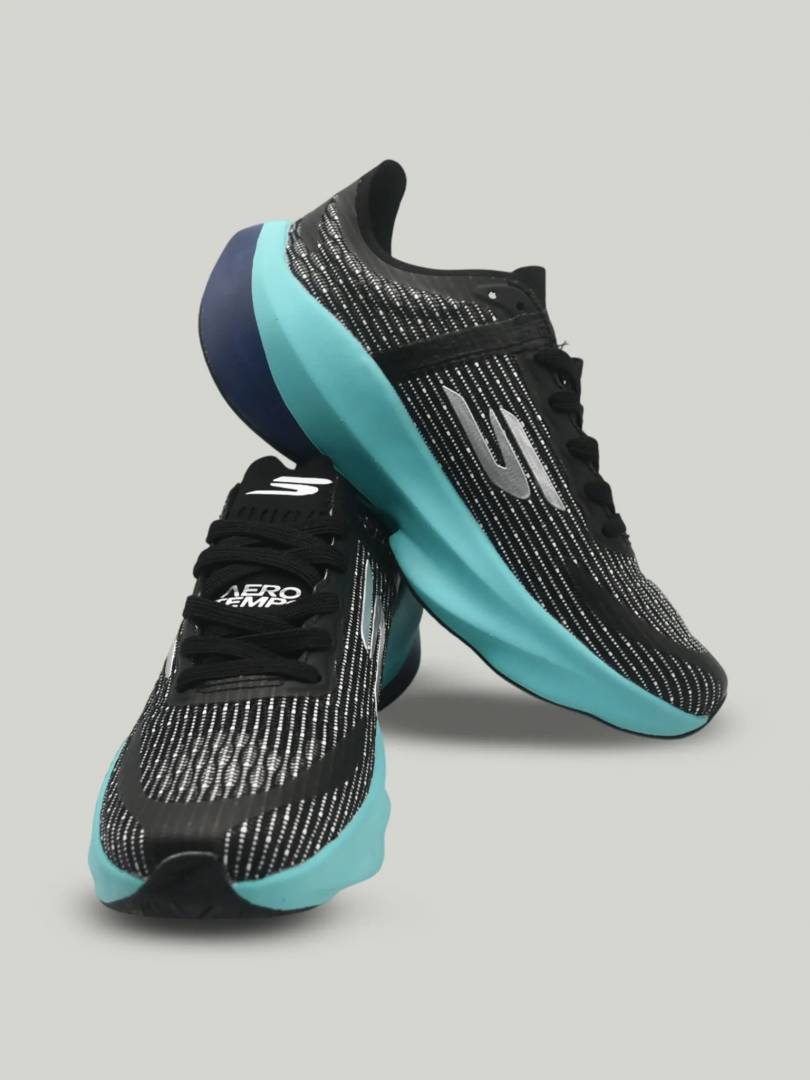 Skecherr SKX Aero Tempo Black Blue running shoe