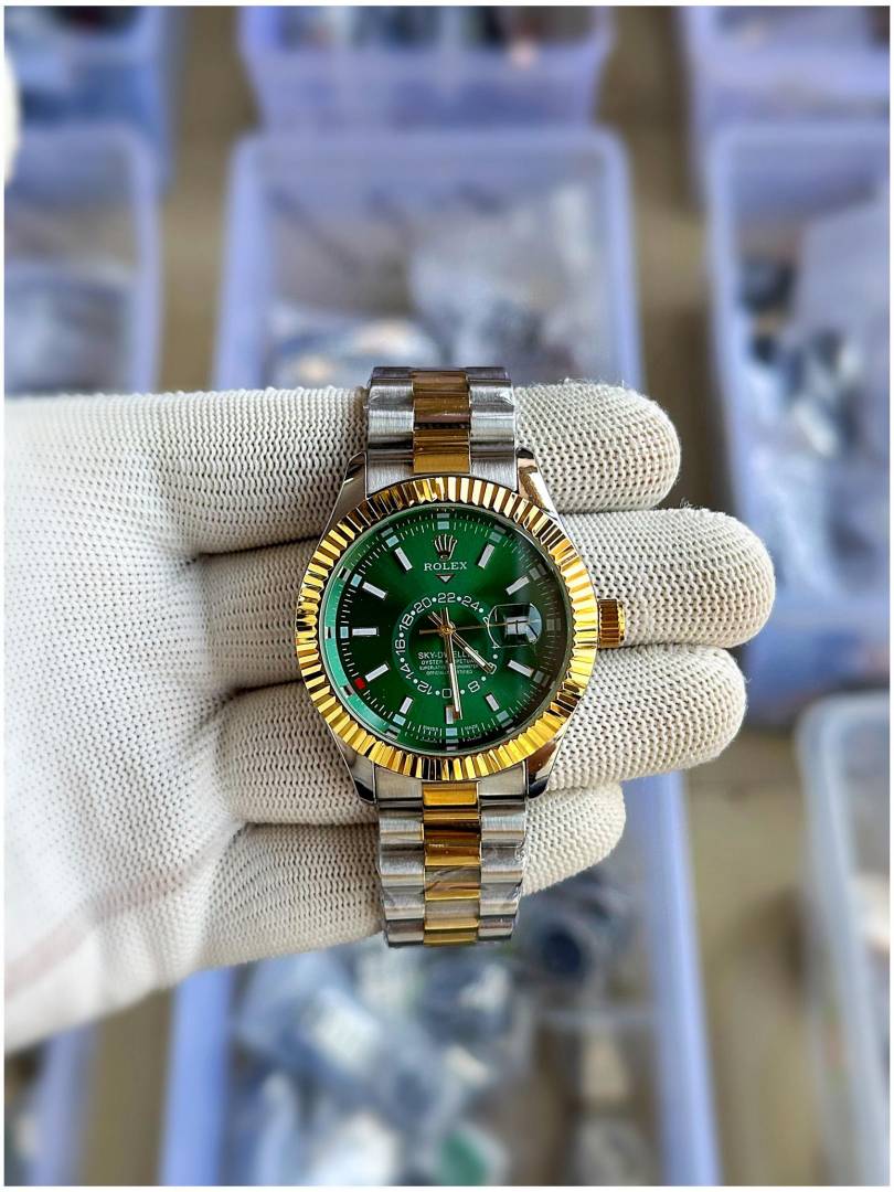 Rolex Oyster Perpetual Sky Dweller - J239